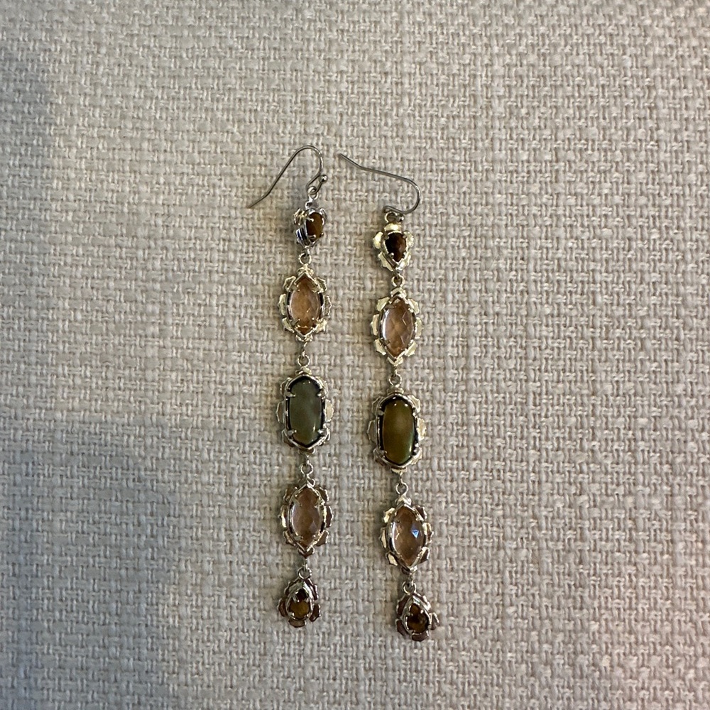 Kendra Scott drop earrings